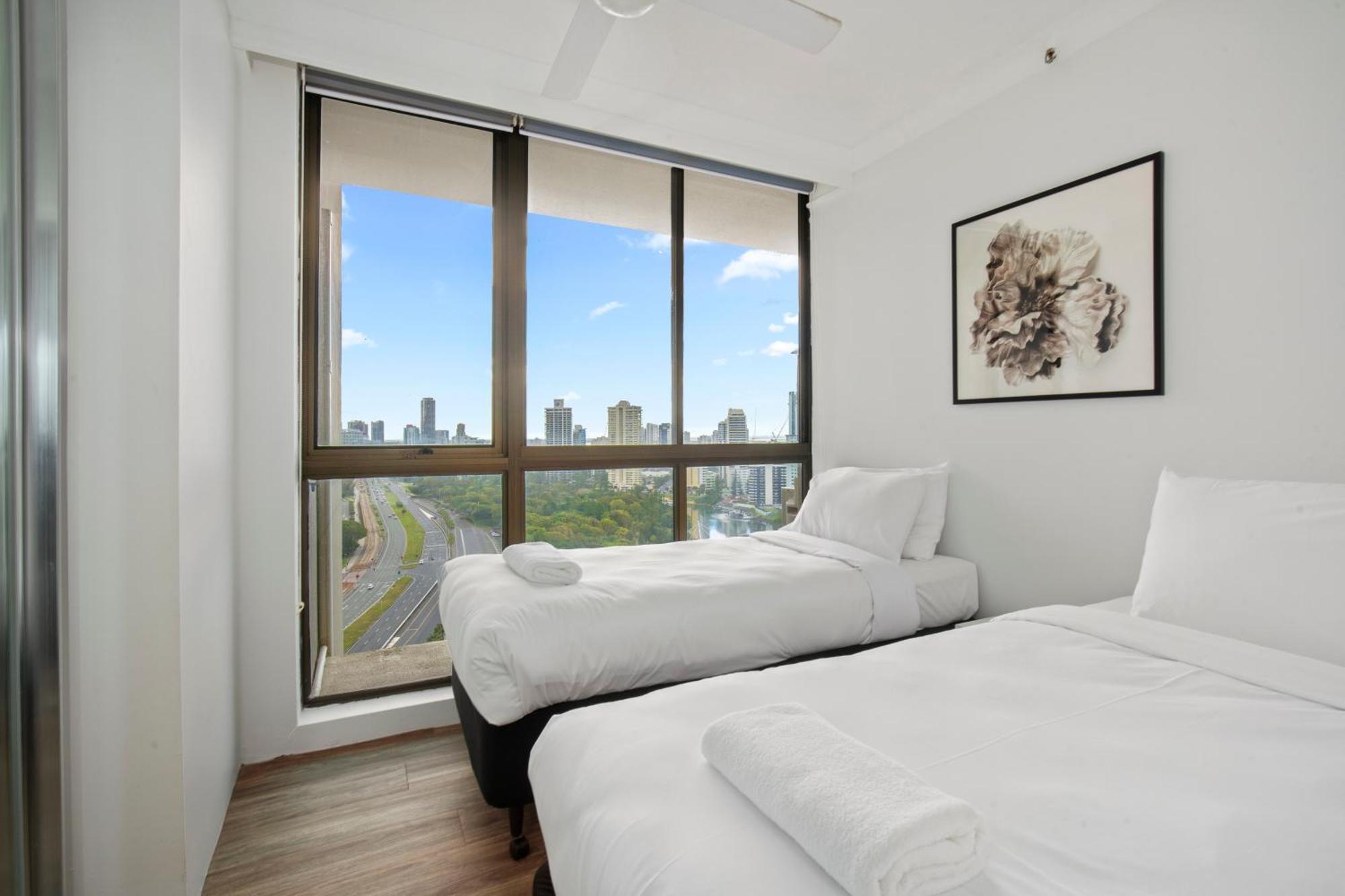 Capricorn One Beachside Holiday Apartments - Official Gold Coast Extérieur photo