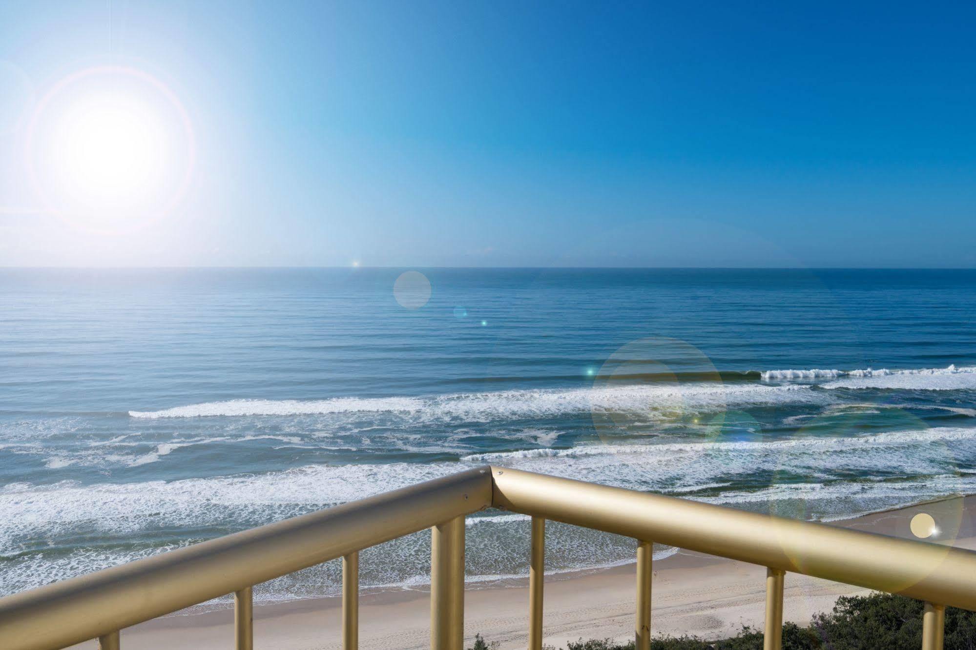 Capricorn One Beachside Holiday Apartments - Official Gold Coast Extérieur photo