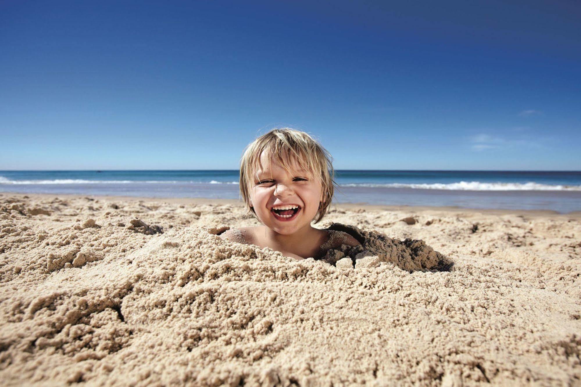 Capricorn One Beachside Holiday Apartments - Official Gold Coast Extérieur photo