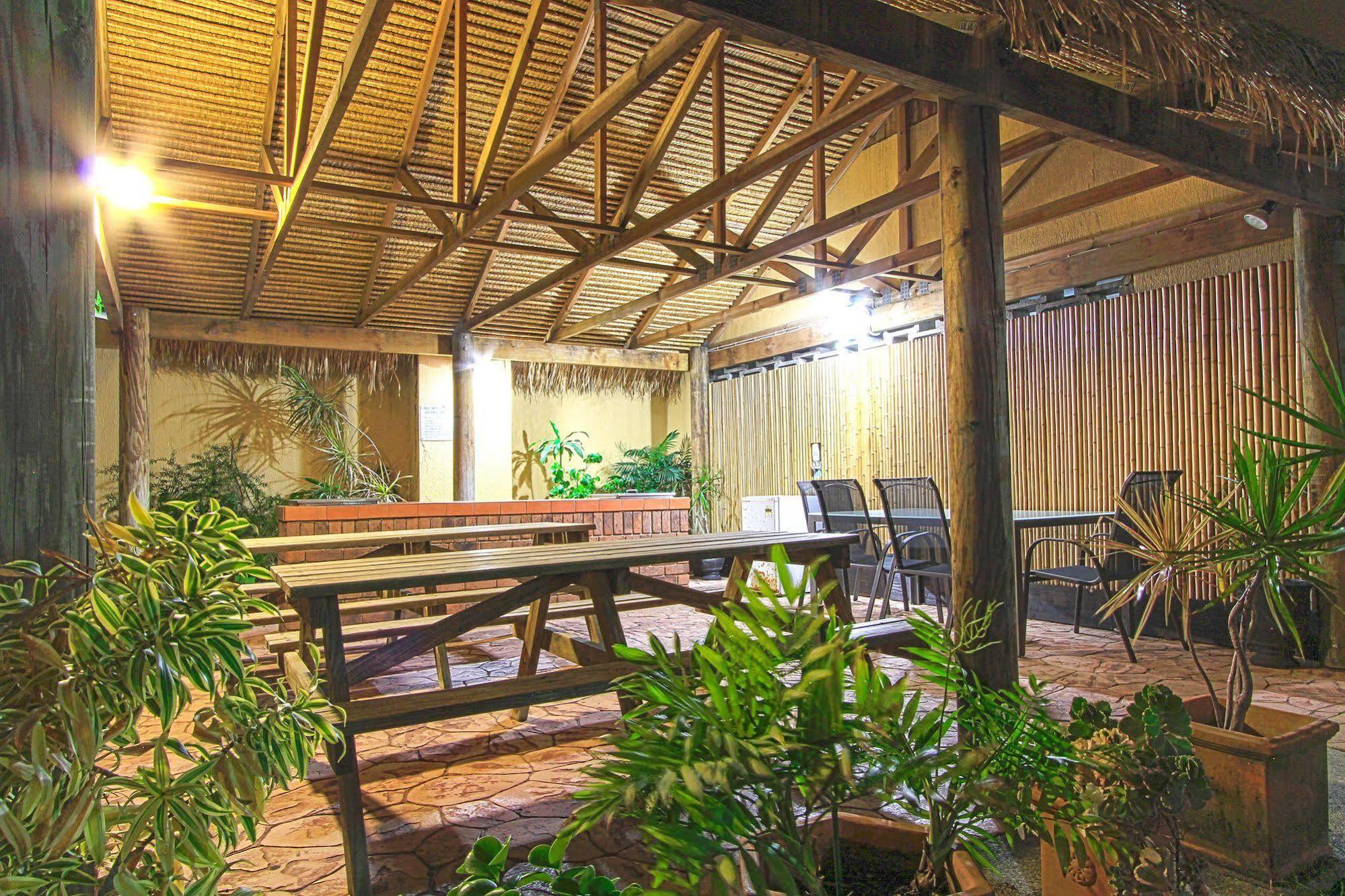 Capricorn One Beachside Holiday Apartments - Official Gold Coast Extérieur photo