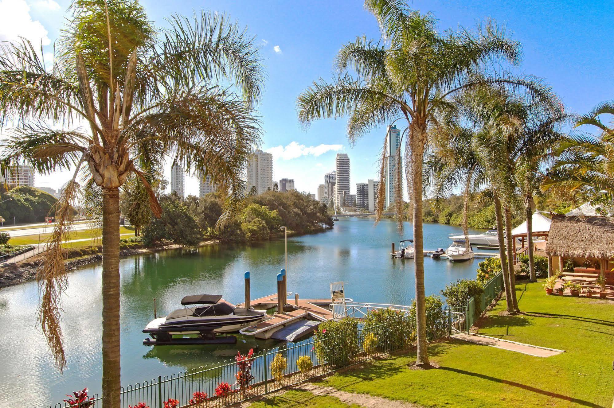 Capricorn One Beachside Holiday Apartments - Official Gold Coast Extérieur photo